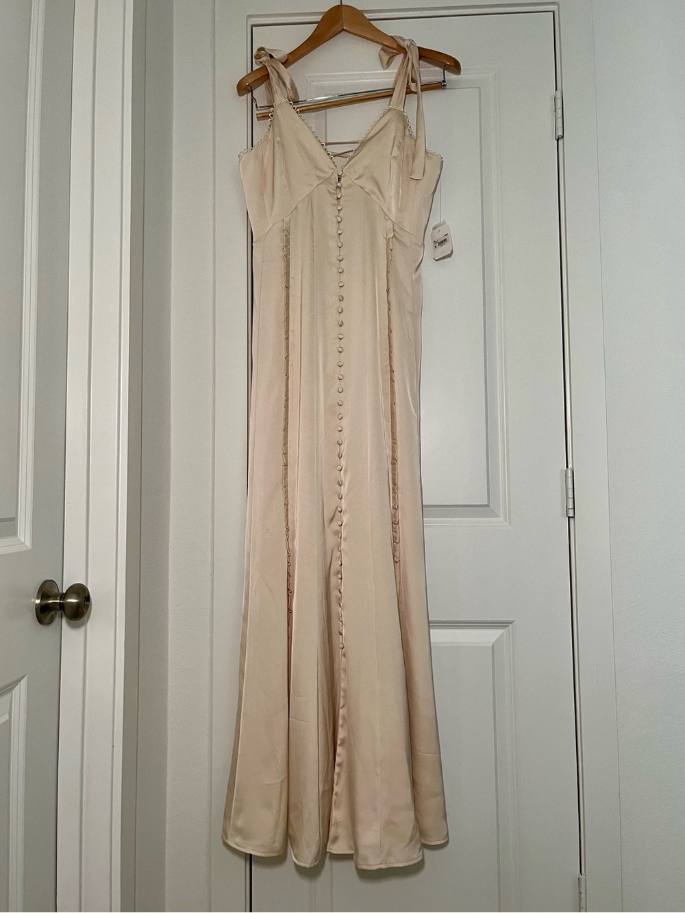 Elegant Cream Altar’d State Slip Dress with Button-Front and Lace Up Back